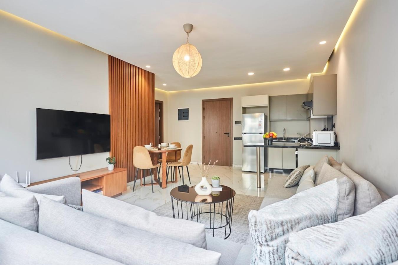 Chic And Cozy 1 Bedroom Oasis In The Heart Of Casa Казабланка Екстериор снимка